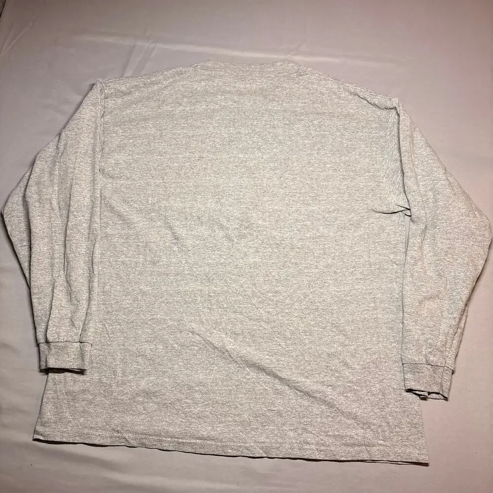 Grey long sleeve graphic t shirt vintage style